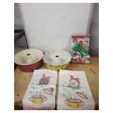 Baking Essentials Lot with 2 Bundt Pans, 2 Kitchen Towels, and Sunkist Spiral Slicer