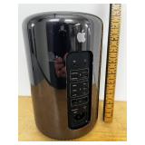 Apple Mac Pro Desktop Computer A1481 (2013)