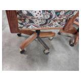 4 Rolling Game Table Chairs Poker Themed