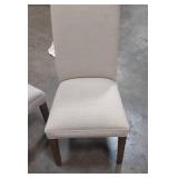 6 fabric Dining Chairs These Chairs Are Close But Do Not All Match