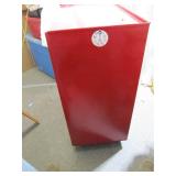 TOOL CABINET on CASTERS