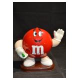 M&M