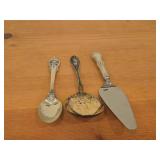 308-grams (total) Sterling Silver Grande Baroque Spoon 9", Grande Baroque Cake / Pie Server, Berry / Casserole Spoon 9" by Wallace