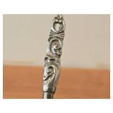 Lot of (7) 437-grams (total) Silverplated Knives - Dinner (x4), Pickle (x2), Hardanger Best Dinner (x1)