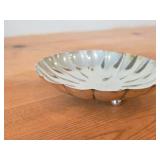 Vintage 106-grams Heavy Sterling Silver Bowl by Tuttle Silversmith / Scalloped style