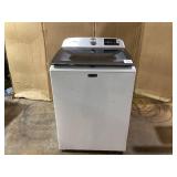 Maytag 5.2 cu. ft. Top Load Washer in White with Agitator, Extra Power Option and Smart Appliance Model # MTW6205RW (Minor Transit Damage)
