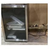Frigidaire Single Zone 20.43 in. 126 (12 oz.) Can Beverage Cooler Model # EFMIS155 (Minor Transit Damage)