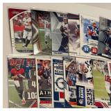 (13) Tom Brady Football Card Lot
