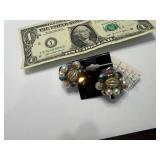 ASSORTMENT OF JEWLERY