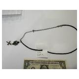 ASSORTMENT OF JEWLERY