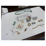 LOT OF JEWLERY