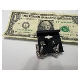 ASSORTMENT OF JEWLERY