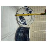 Blue and White Grape Motif Pierced Rim Dinner and Salad Plates Set