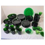Emerald Green Glass Dinnerware and Cup Collection