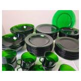 Emerald Green Glass Dinnerware and Cup Collection