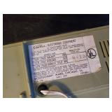 Wards Airline Mid Modern Bedside Clock Radion, Clock Works and Radio Powers Up.