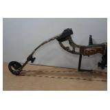 Buckmasters RH Split Limb Compound Bow - 65 Lb, 32" Draw