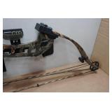 Buckmasters RH Split Limb Compound Bow - 65 Lb, 32" Draw