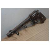 Metal Revolver Shaped Wall Hanging Key Holder