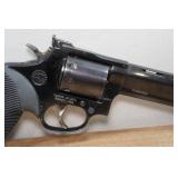 Taurus 922 Tracker .22 LR/.22 Magnum Double-Action Revolver - 6.5" Barrel