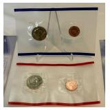 1999 P&D-Susan B. Anthony Uncirculated Dollar - 2 Coin Set & tokens - original package with COA
