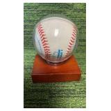 Minnesota Twins, Rick Aguilera autographed baseball