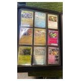 Pokémon mix lot-Binder with 70+ cards