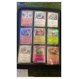 Pokémon mix lot-Binder with 70+ cards