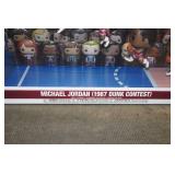 Funko Deluxe Pop Micheal Jordan 1987 Dunk Contest Vinyl Figures