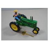 Franklin Mint Tin Mechanical John Deere Model B Tractor with Farmer