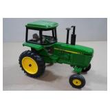 John Deere Die Cast Tractor with Cab