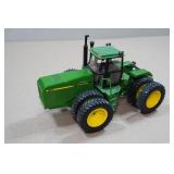 ERTL John Deere 8960 Die Cast Tractor