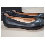 Vionic Caroll Flats - Size 10