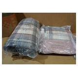 Intelligent Design Comforter Set - Plaid Twin XL