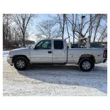 2006 GMC SIERRA 1500 SLE1 *4x4 | No Accidents* (NO RESERVE)