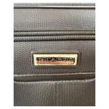 Set of 3 Black Luggage Suitcases Ricardo and American Tourister