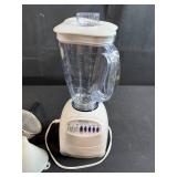 Osterizer 10-Speed Blender with Strainer and Funnel Accessories