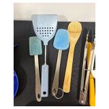 Large Kitchenware Collection with Knife Block, Utensils, Bakeware and Wraps