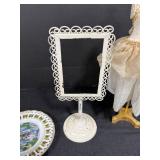 Handmade Gilded Oyster Trinket Dishes, Hand Carved Conch Cameo Shells, Decorative Florida Plate, Assorted Decorative Home Decor and Collectibles Lot