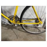 Free Spirit Yellow Vintage Road Bicycle