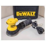 DeWalt Random Orbit Electric Palm Sander