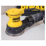DeWalt Random Orbit Electric Palm Sander