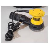 DeWalt Random Orbit Electric Palm Sander