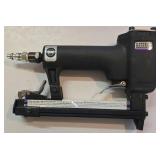 G - Campbell Hausfeld Professional Pneumatic Brad Nail Gun with Case