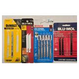 G - Dewalt DW321 Jigsaw with Extra Blades and Case