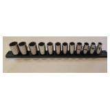 G - Craftsman 1/2 Inch Drive Socket Wrench Set with Standard Sockets and Extensions