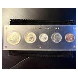 1964 Denver Uncirculated Mint Set, Plastic Case in Near Perfect Condition
