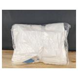 Room Essentials 2 Bath Towels & 2 Hand Towels - Brand New