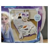 Disney Frozen Blanket 62 x 90 in - Brand New