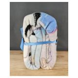 Disney Frozen Blanket 62 x 90 in - Brand New